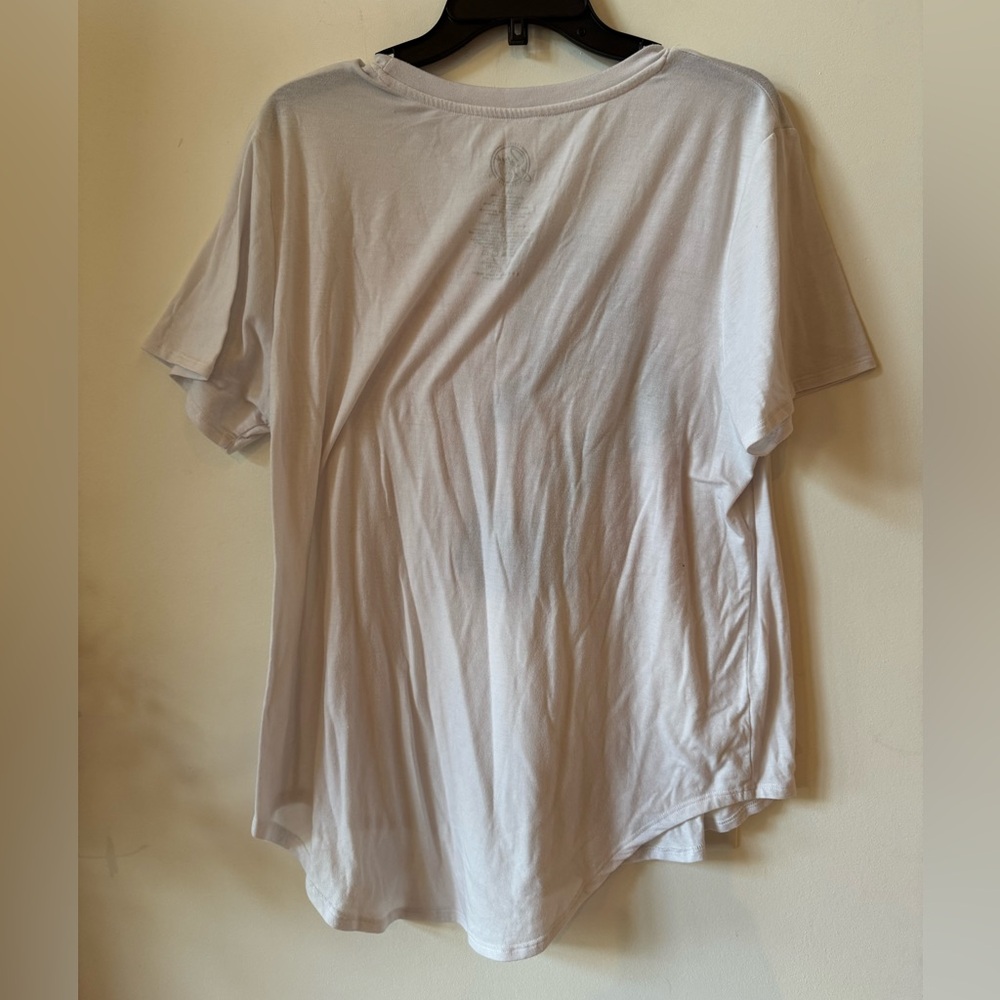 Selena drop tail, graphic White T-shirt XXXL - Picture 6 of 6